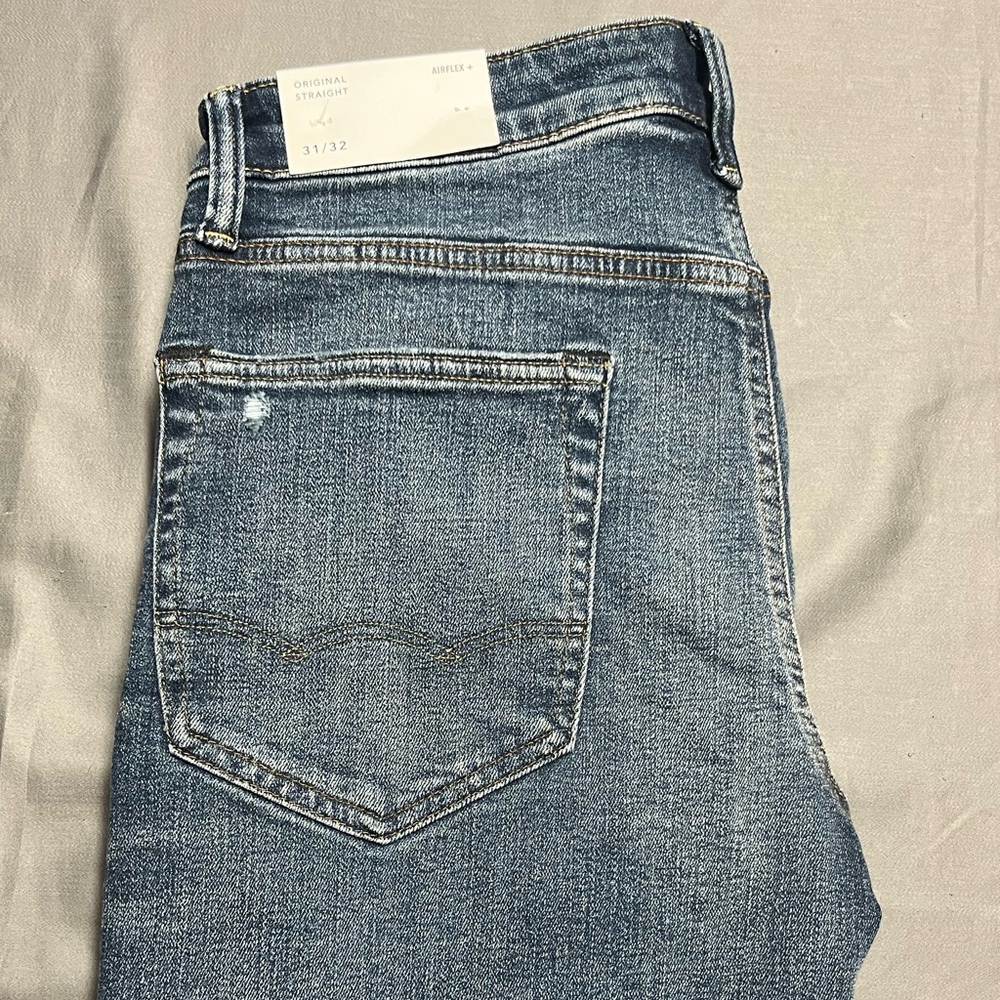 NWT American Eagle Outfitters Men's Blue Original Straight Jeans 31x32